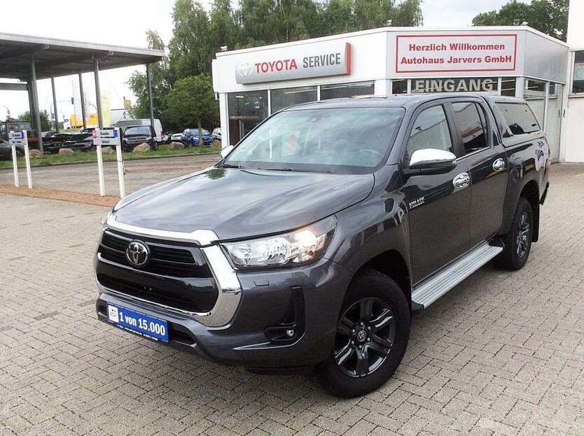 Toyota Hilux 33.052 km 48.950 € Greven 48268