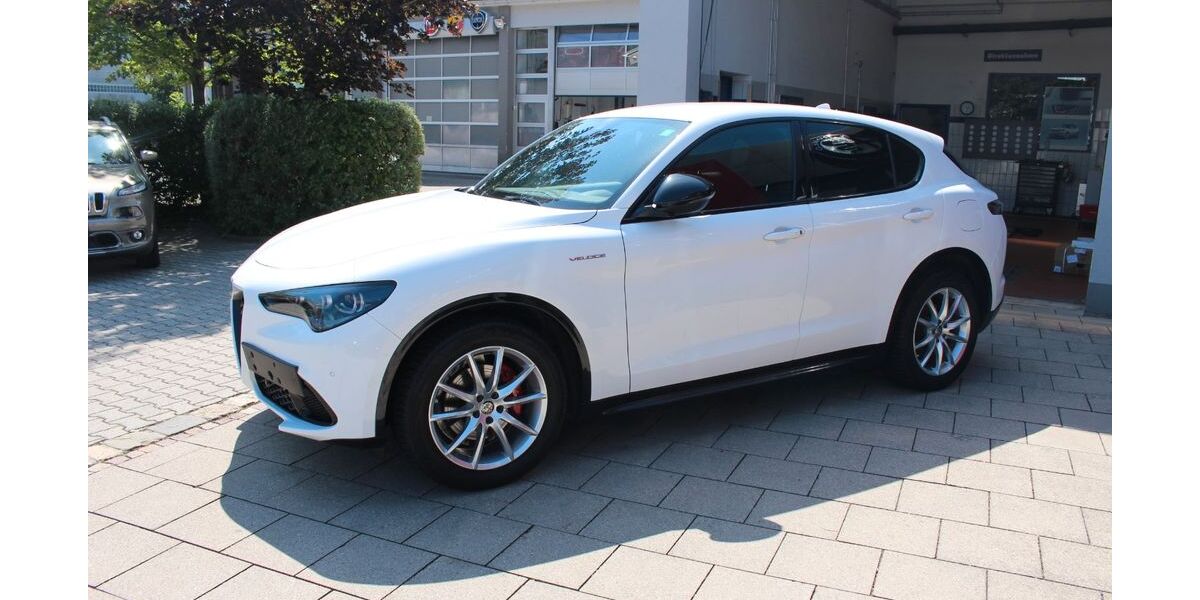 Alfa Romeo Stelvio 72.000 km 28.900 &euro; Weilheim 82362