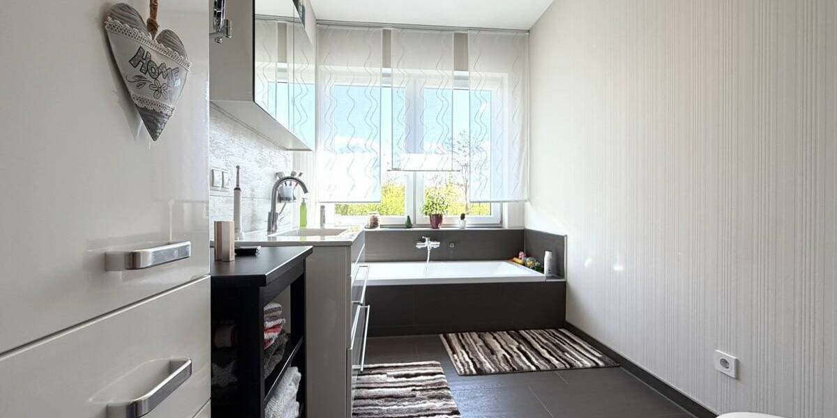 Reihenmittelhaus Bitterfeld-Wolfen Bitterfeld - 3 Zimmer, 95 m&sup2;, 320.000&euro; | Angebot:26435646