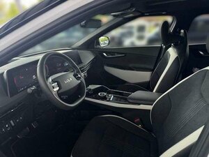 Kia EV6 77.4 AWD GTL|WÄRMEPUMPE|GLASDACH|ASS+|AHK 8.000 km 48.990 € Höhenkirchen-Siegertsbrun 85635