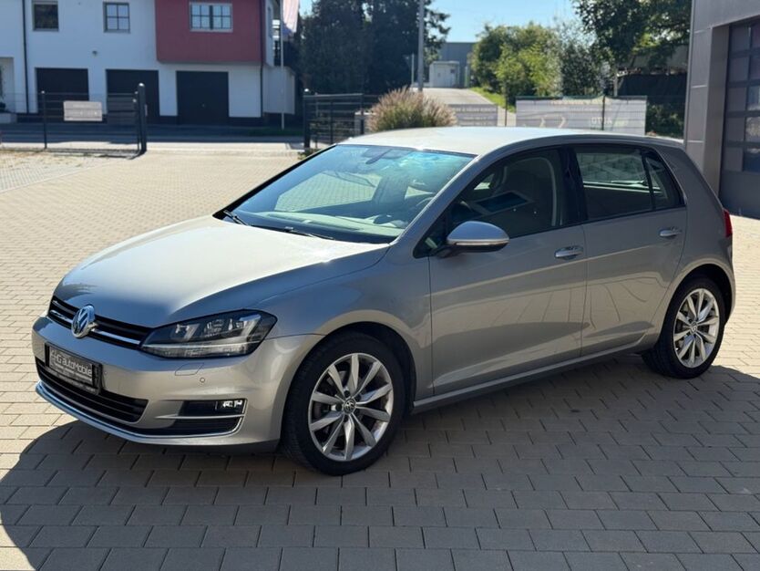 VW Golf 128.946 km 11.050 € Kelheim 93309