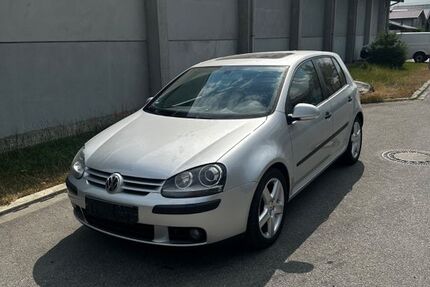 VW Golf 30.000 km 8.700 &euro; Fürstenfeldbruck 82256