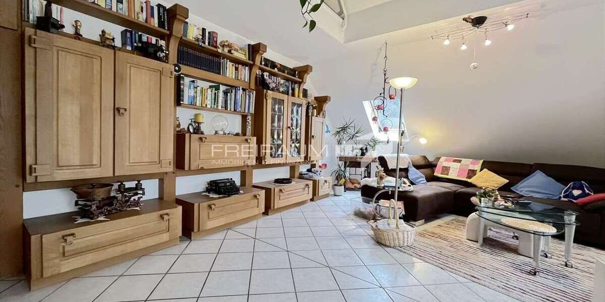 Etagenwohnung Siegen / Eiserfeld Eiserfeld - 3 Zimmer, 94 m&sup2;, 219.000&euro; | Angebot:25810423