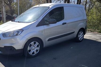Ford Transit Courier 34.000 km 9.750 &euro; Rheinzabern 76764