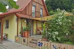 Einfamilienhaus mit Scheune