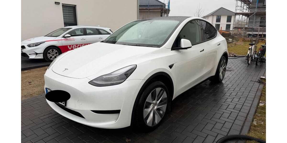 Tesla Model Y 40.000 km 35.000 &euro; Ahrensfelde 16356