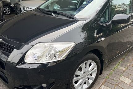 Toyota Auris 118.300 km 6.950 &euro; Iserlohn 58638