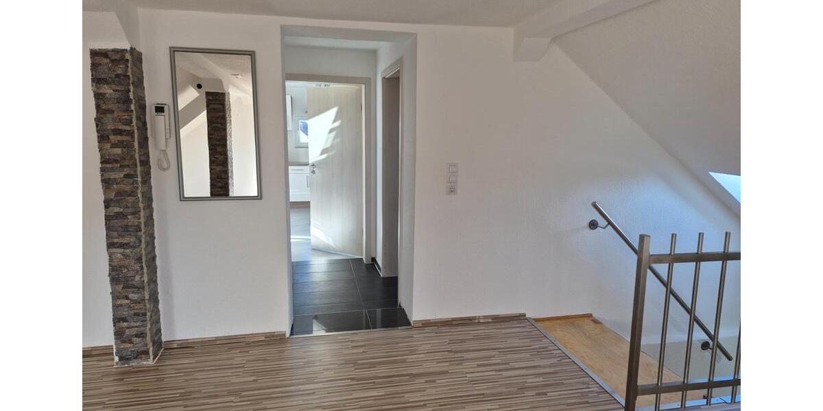 Dachgeschoßwohnung Nennslingen - 2 Zimmer, 85 m&sup2;, 600&euro; | Angebot:26398518