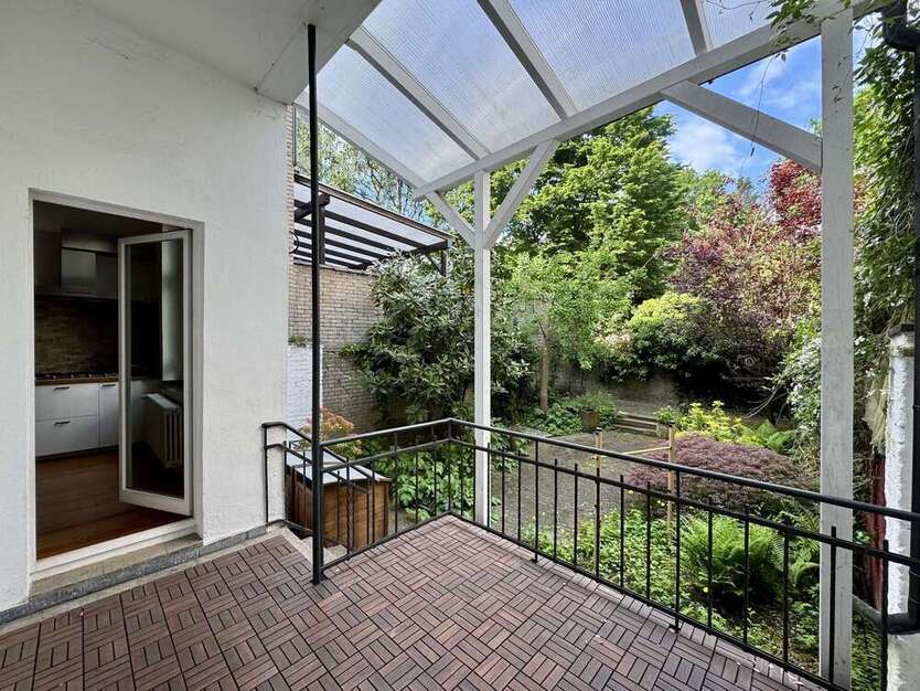 Haus zum Mieten in Neuss 2.650 € 222 m²