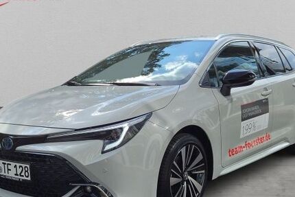 Toyota Corolla 3.500 km 32.840 &euro; Pirna 01796