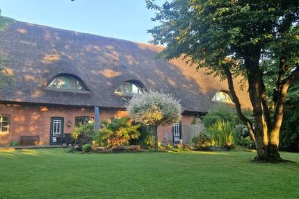 Haus Kaltenkirchen - 3 Zimmer, 217 m&sup2;, 1.985&euro; | Angebot:25942846