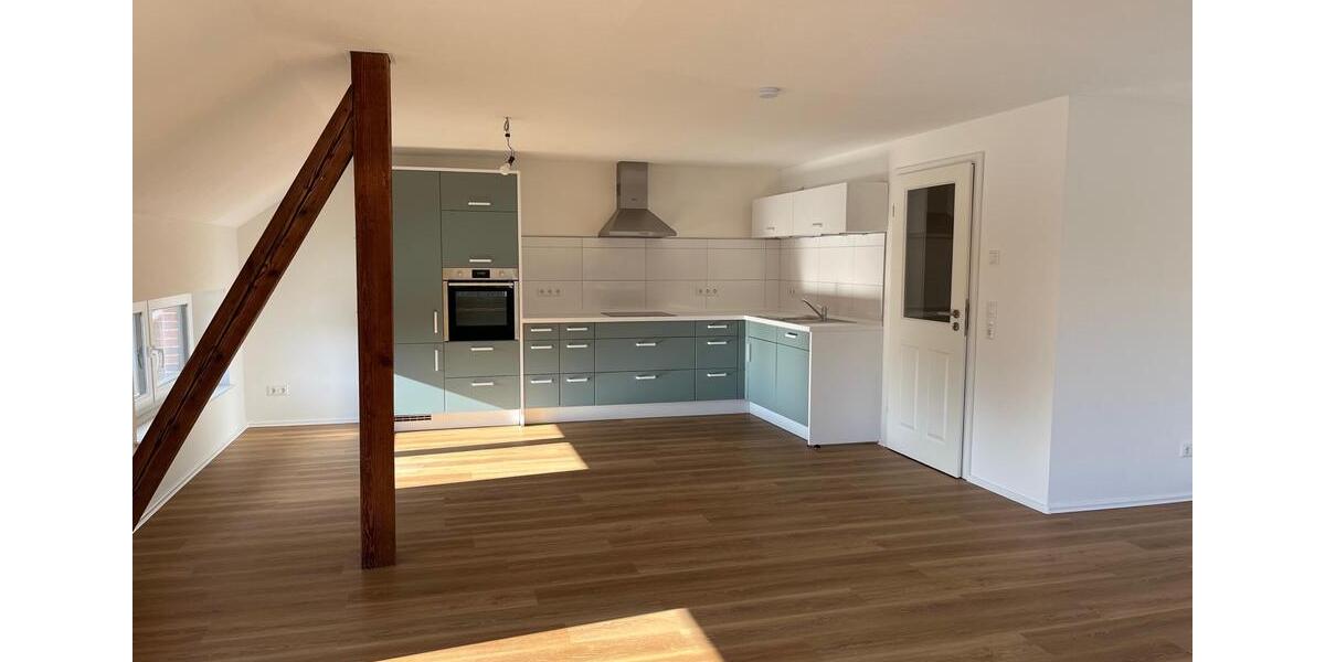 Dachgeschoßwohnung Ihlow - 3 Zimmer, 114 m&sup2;, 900&euro; | Angebot:24841324