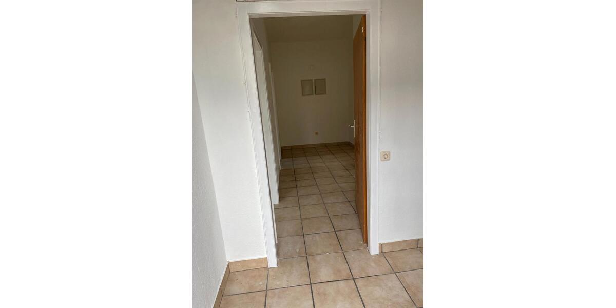 Erdgeschoßwohnung Spangdahlem - 2 Zimmer, 70 m&sup2;, 400&euro; | Angebot:26425903