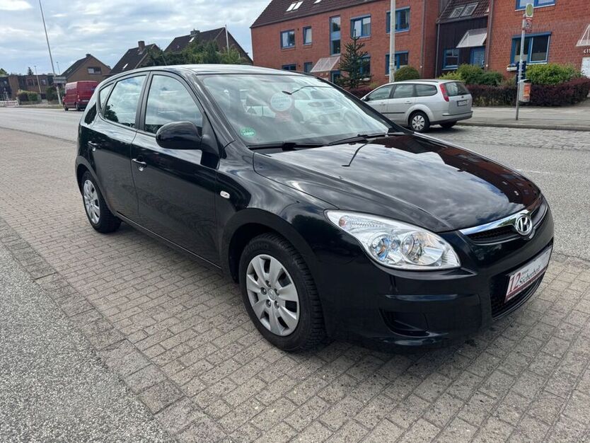 i30