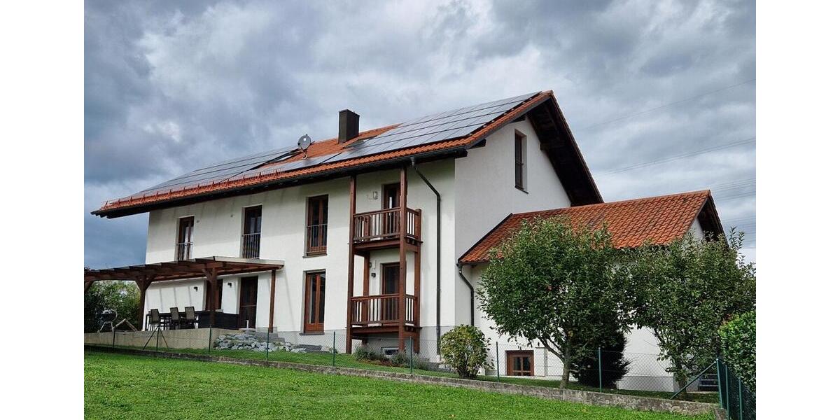 Etagenwohnung Tann - 8 Zimmer, 170 m&sup2;, 1.250&euro; | Angebot:26407154