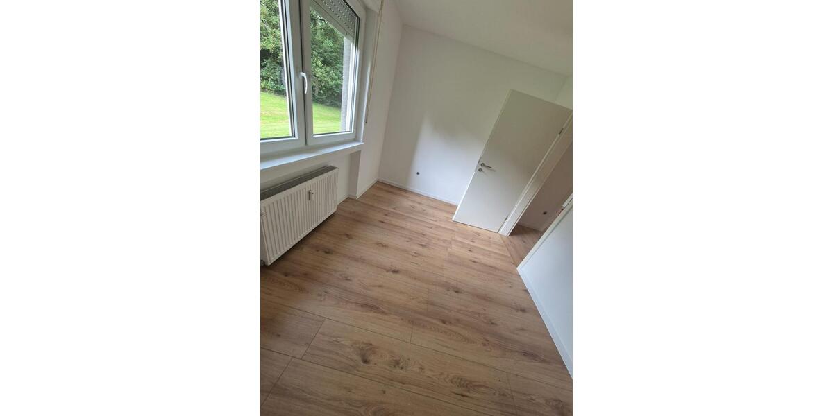 Etagenwohnung Blomberg - 4 Zimmer, 81 m&sup2;, 600&euro; | Angebot:26415601