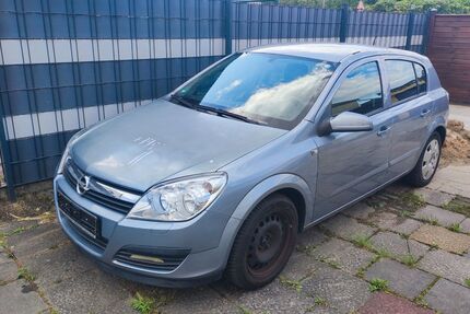 Opel Astra 195.000 km 2.700 € Hattersheim 65795