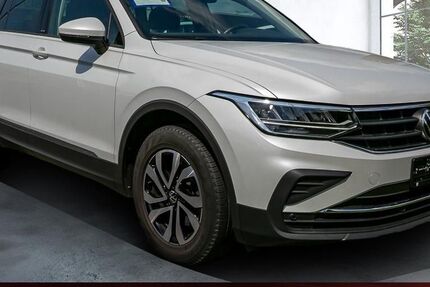 VW Tiguan 50.120 km 24.889 &euro; Kamen 59174