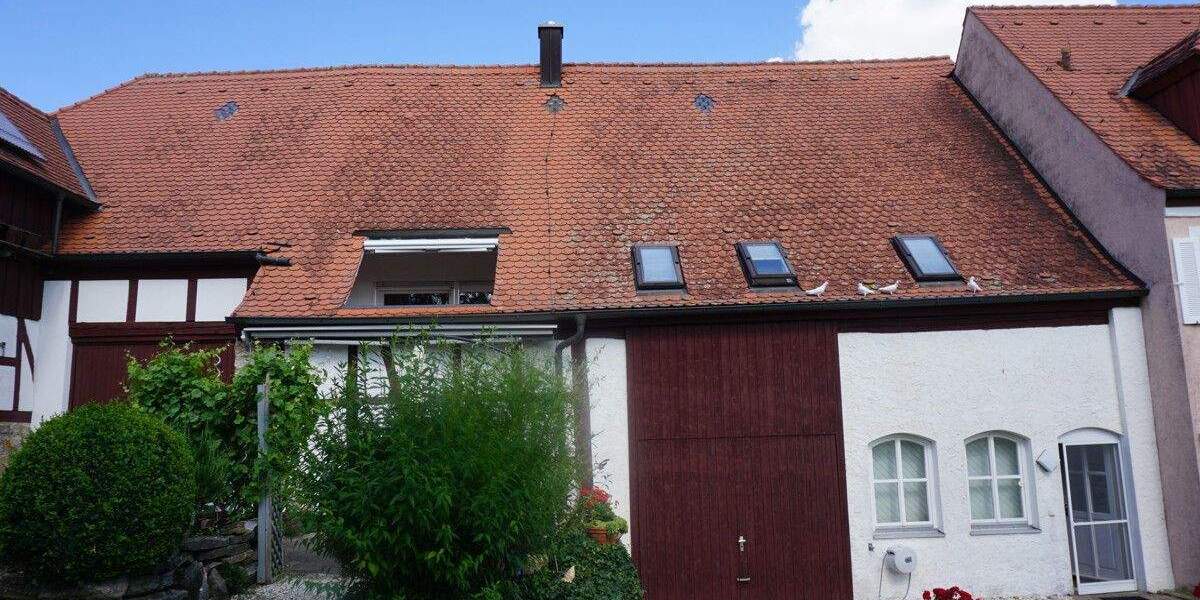 Etagenwohnung Gallmersgarten - 9 Zimmer, 286 m&sup2;, 249.000&euro; | Angebot:25677589