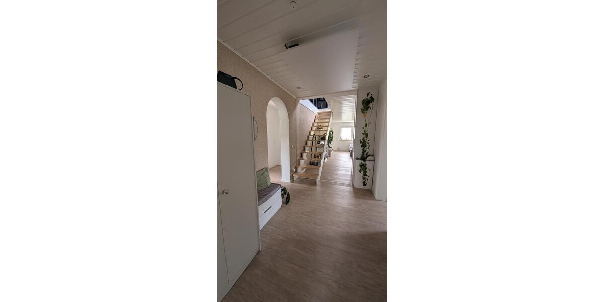 Etagenwohnung Waldsee - 3 Zimmer, 92 m&sup2;, 350.000&euro; | Angebot:26646097