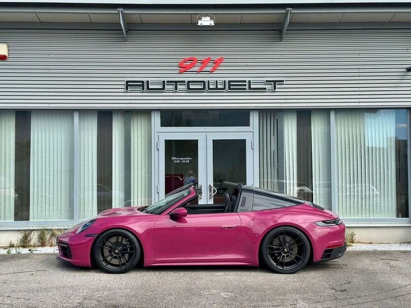 992