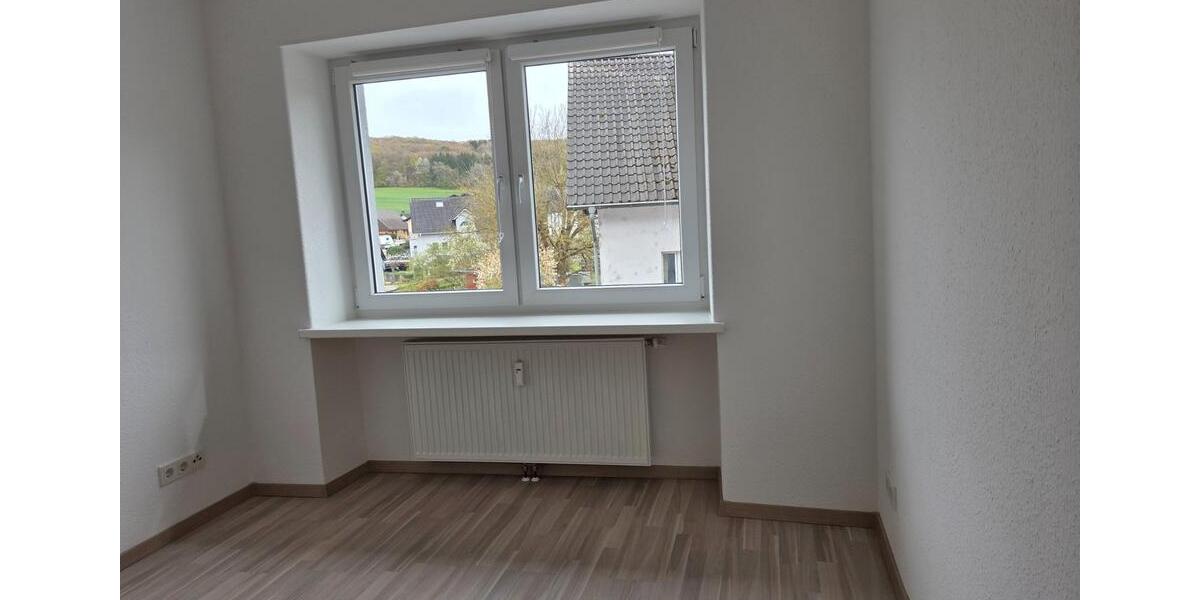 Erdgeschoßwohnung Schmelz - 5 Zimmer, 124 m&sup2;, 780&euro; | Angebot:26408963