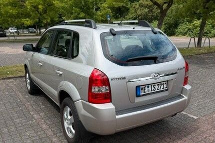 Hyundai TUCSON 124.600 km 4.300 &euro; Düsseldorf 40627