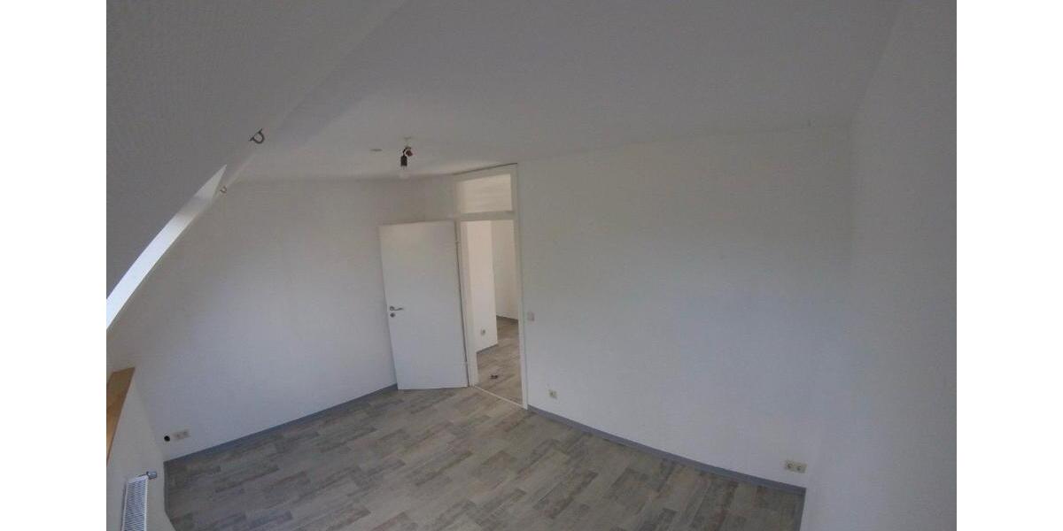 Helle 2 ZKB Wohnung in Fremersdorf 2 zimmer