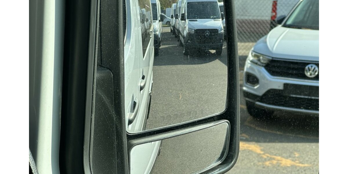 Mercedes-Benz Sprinter 316 CDI Tourer 2,2,2,3 mit 2,8 to AHK 250.794 km 24.871 &euro; Mainz 55122