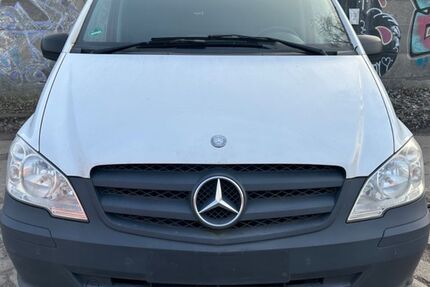 Mercedes-Benz Vito 270.000 km 4.900 &euro; Berlin 13053