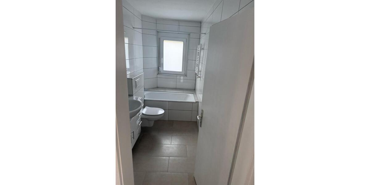 Etagenwohnung Weil am Rhein - 3 Zimmer, 85 m&sup2;, 1.300&euro; | Angebot:26306167