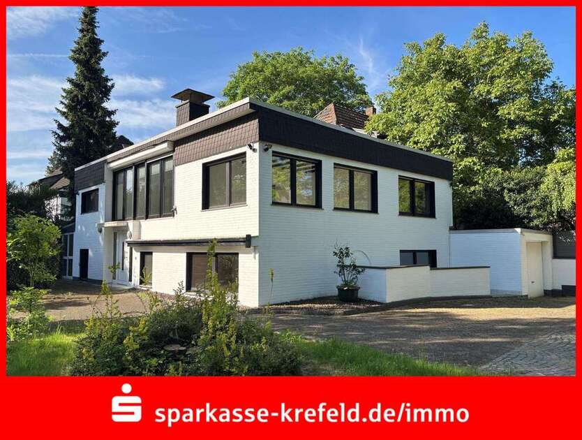 Haus zum Kaufen in Krefeld 599.000 € 200 m²