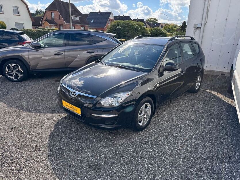 i30
