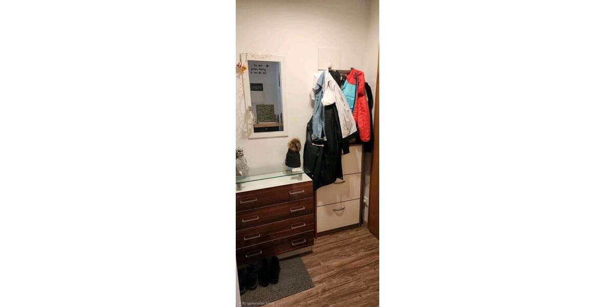 Dachgeschoßwohnung Saal an der Donau - 2 Zimmer, 68 m&sup2;, 250.000&euro; | Angebot:27291347