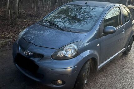 Toyota Aygo (X) 129.000 km 2.190 &euro; München 81545