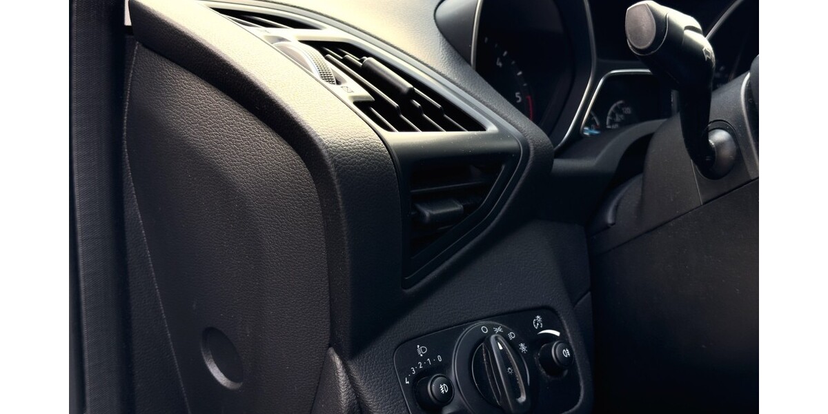 Ford C-Max 89.287 km 15.900 &euro; Weißenfels 06667