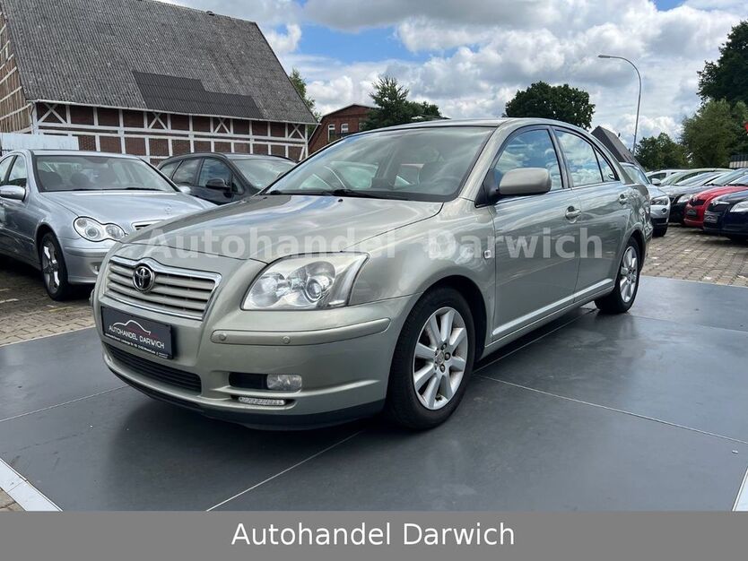 Toyota Avensis 173.121 km 3.990 € Winsen Luhe 21423