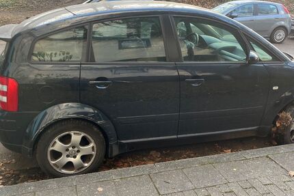 Audi A2 140.000 km 3.900 € München 80809