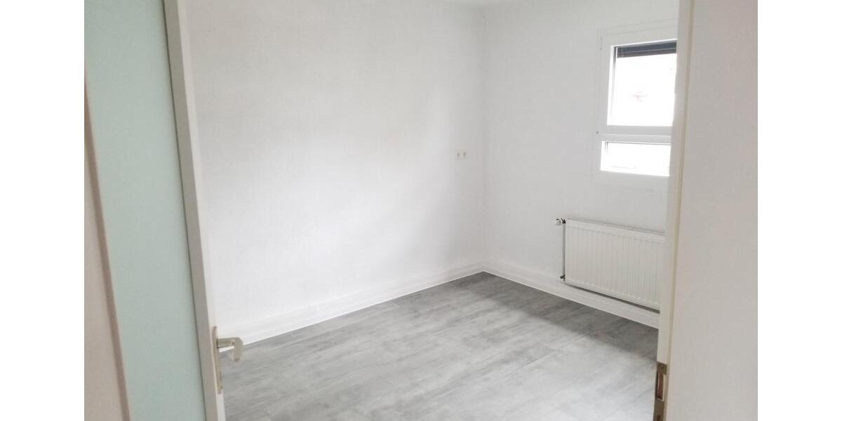 Dachgeschoßwohnung Donaueschingen - 3 Zimmer, 85 m&sup2;, 680&euro; | Angebot:26364859