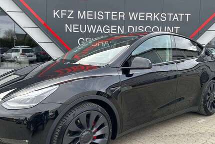 Tesla Model Y 82.212 km 36.990 &euro; Mönchhagen 18182