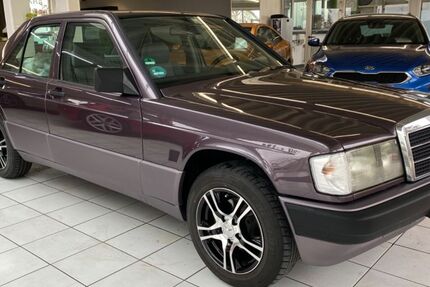 Mercedes-Benz 190 251.000 km 8.990 &euro; Berghülen 89180