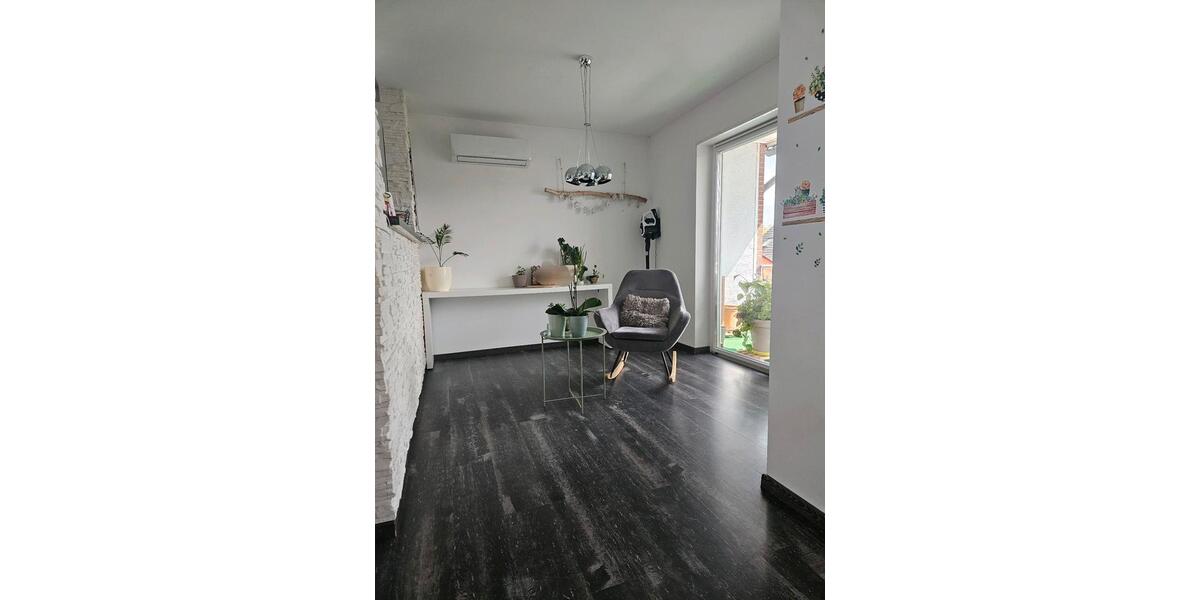 Etagenwohnung Haßloch - 7 Zimmer, 165 m&sup2;, 410.000&euro; | Angebot:26439598