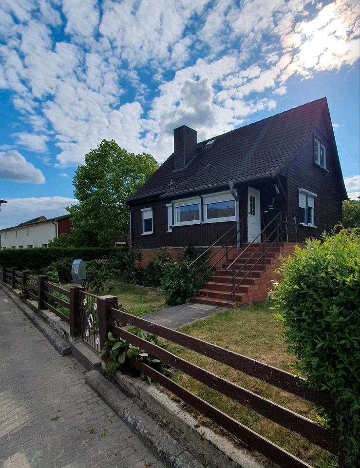 Einfamilienhaus mit Grundstück in ruhiger Lage