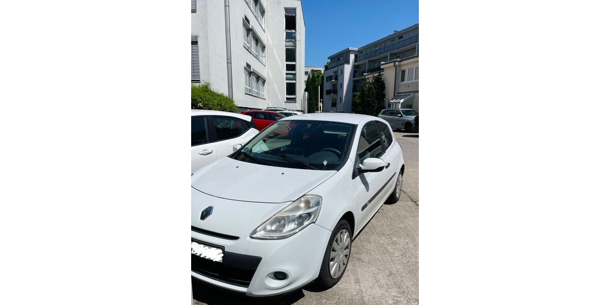 Renault Clio 83.000 km 3.400 &euro; Berlin 13347