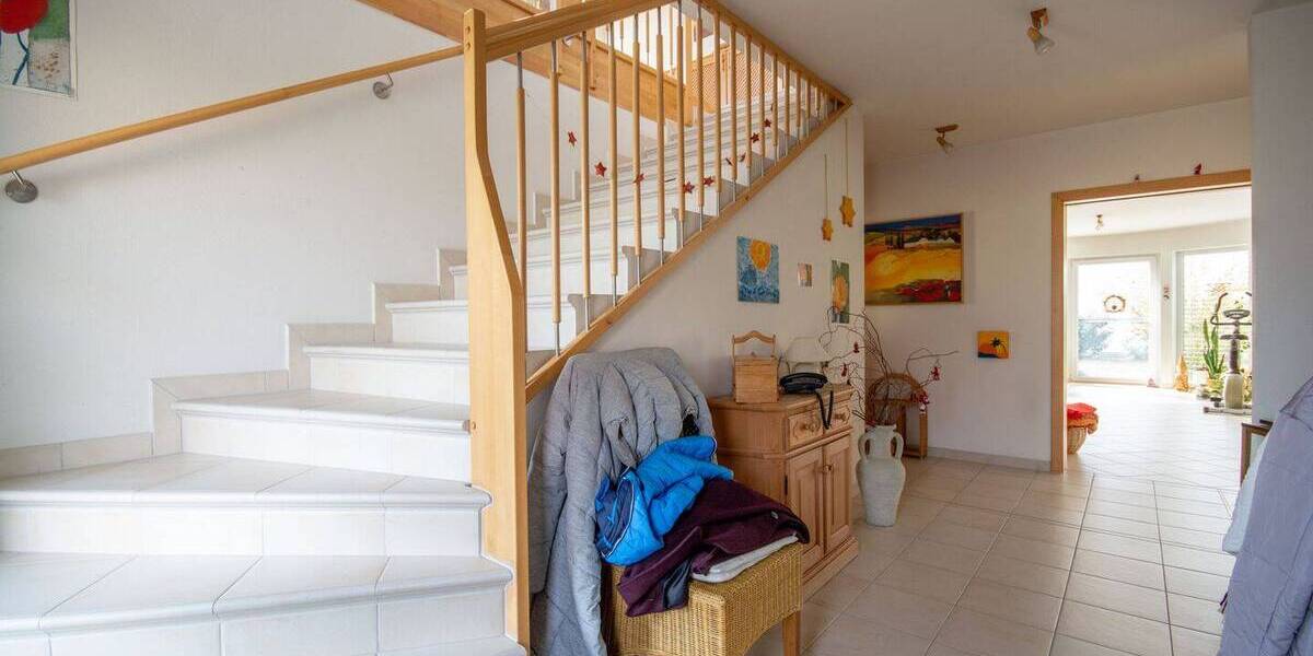 Einfamilienhaus Berngau - 7 Zimmer, 211 m&sup2;, 693.000&euro; | Angebot:25957287