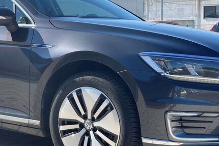 VW Passat 142.000 km 14.300 &euro; Dessau-Roßlau 06847