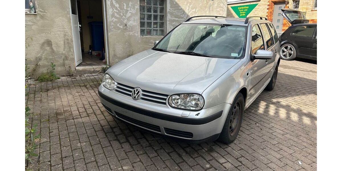 VW Golf 221.656 km 600 &euro; Zweibrücken 66482