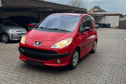 Peugeot 1007 106.000 km 1.499 &euro; Jettingen 71131