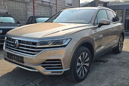 VW Touareg 121.000 km 29.990 &euro; Würzburg 97076