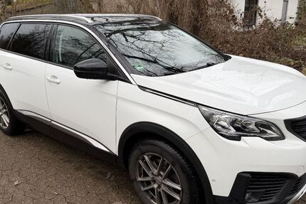 Peugeot 5008 65.000 km 19.999 &euro; lage 32791